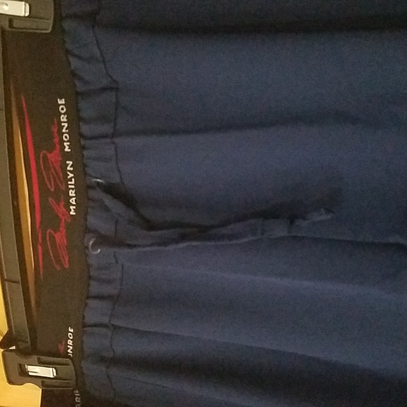 Marilyn Monroe By Medichic Blue Stretch Scrub Pants NWT - Picture 3 of 5